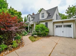 67 Hillcrest Ave, Saint Catharines, ON L2R 4Y4