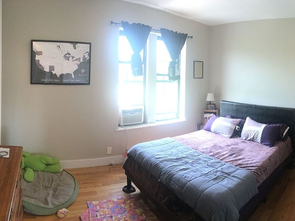 1st image of 2027 Pacific St APT 1G