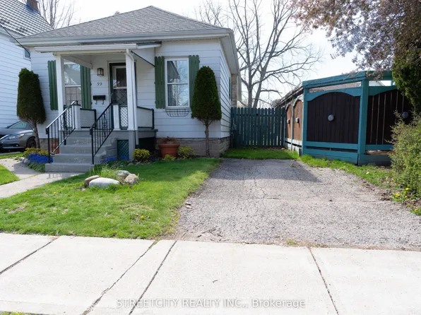 39 5th Ave, Saint Thomas, ON N5R 4C4