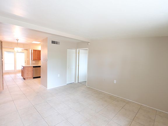 3rd image of 5033 S Cherry Ave