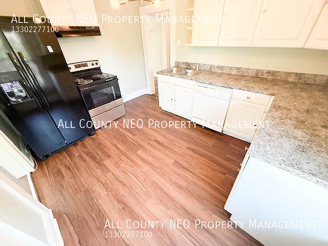 126 E Mapledale Ave #B — Photo 5