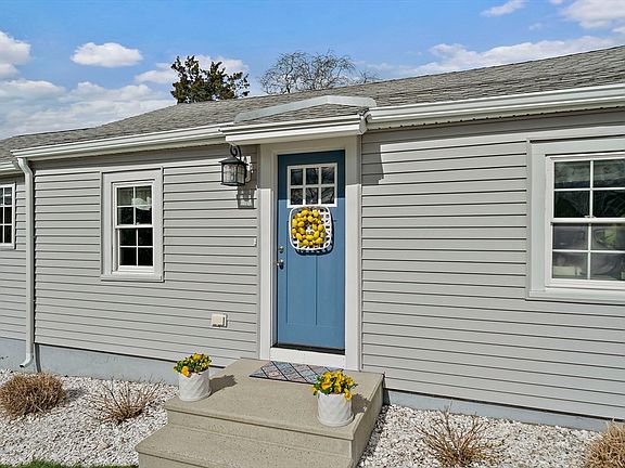 3rd image of 68 Leland Rd