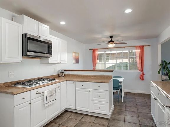 5th image of 1411 Cornwall St