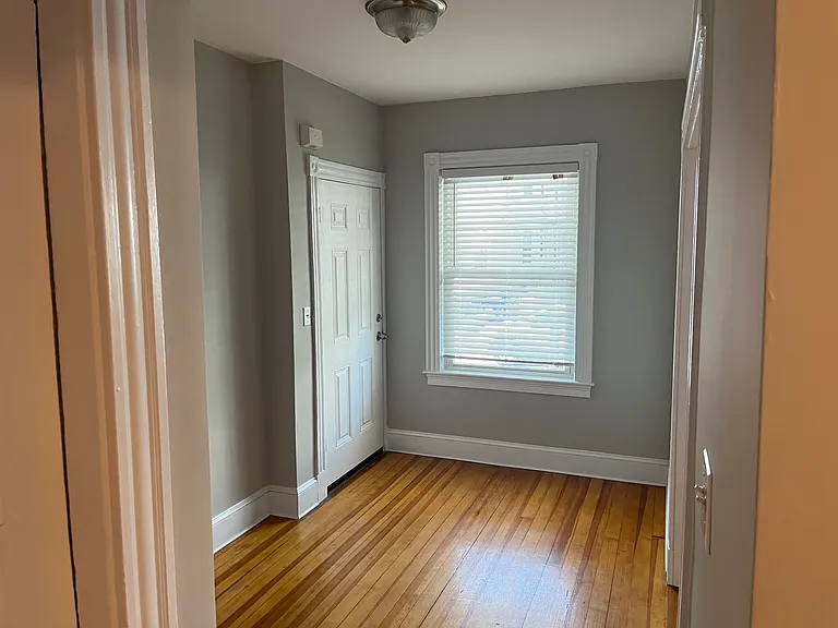 23 Taft St #1 — Photo 11