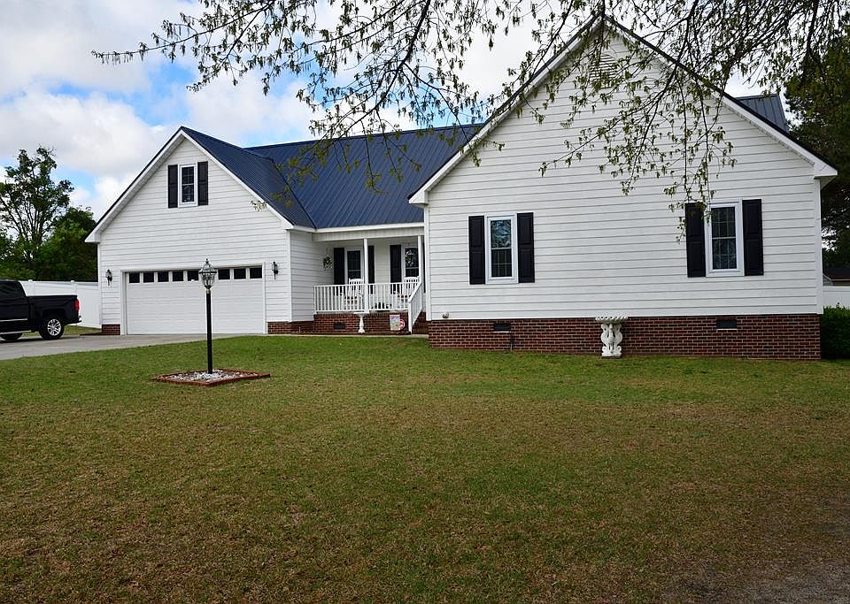1st image of 502 Foxwood Dr