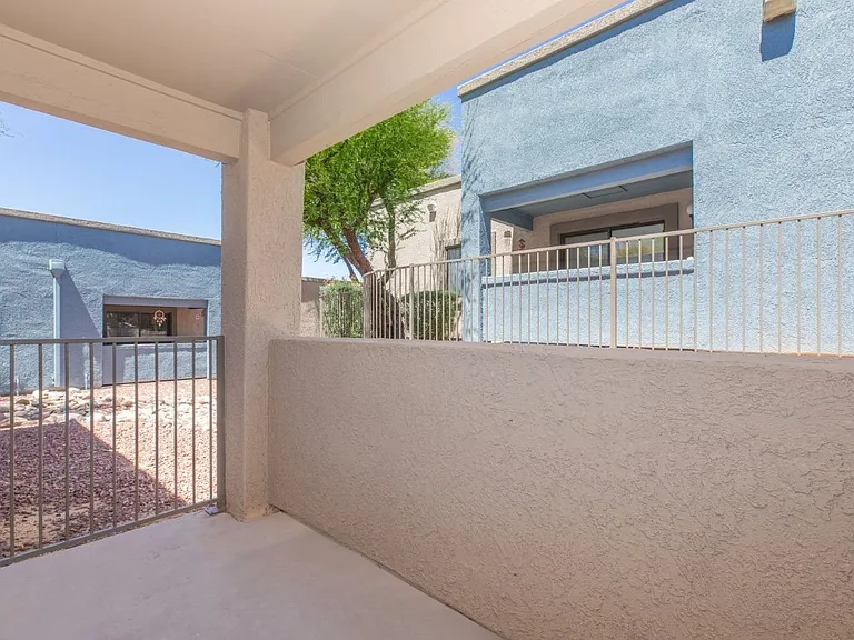 Peak at Oro Valley — Photo 16