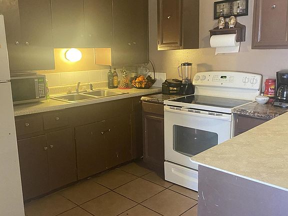 4th image of 220 Nimitz Dr