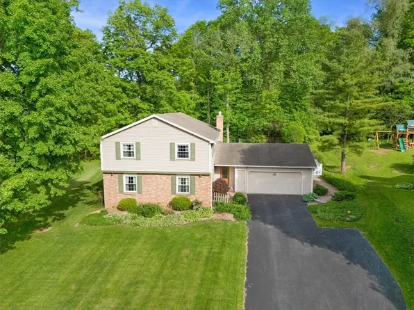 14 Burncoat Way, Pittsford, NY 14534