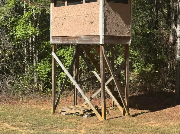 Farmington Rd, Glen, MS 38846