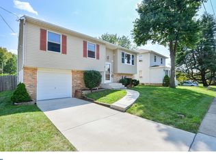 452 Roberts Ave, Bellmawr, NJ 08031