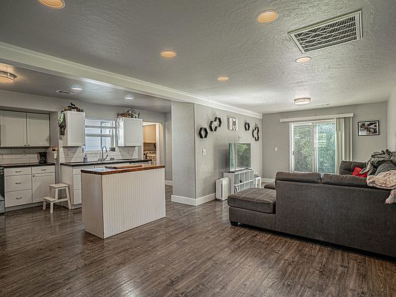 4th image of 549 Wilson Rd