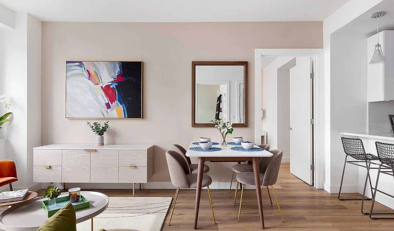 Studio, 522 sqft, $3,090 — Photo 3