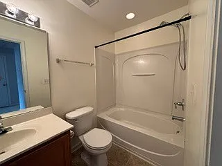 1401 Stone Manor Dr — Photo 25