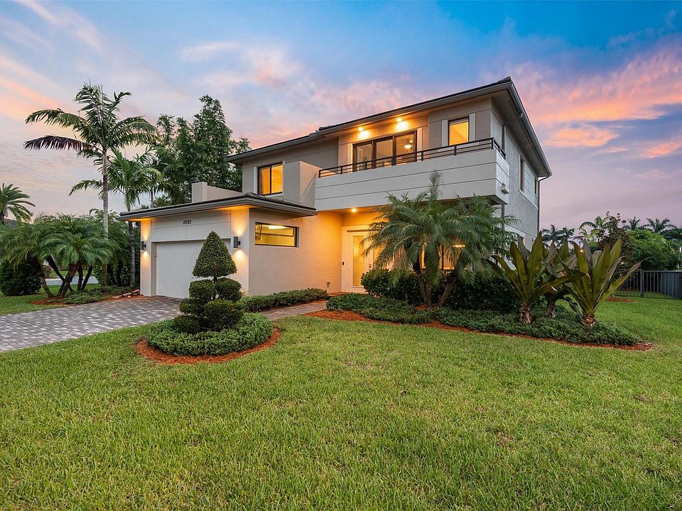 1st image of 10593 N Lago Vista Circle