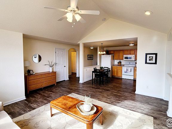 4th image of 3642 Ponderosa Ct #5