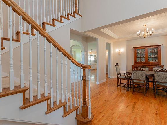 4th image of 1451 Knob Hill Road