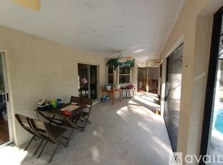 530 15th St SW, Naples, FL 34117