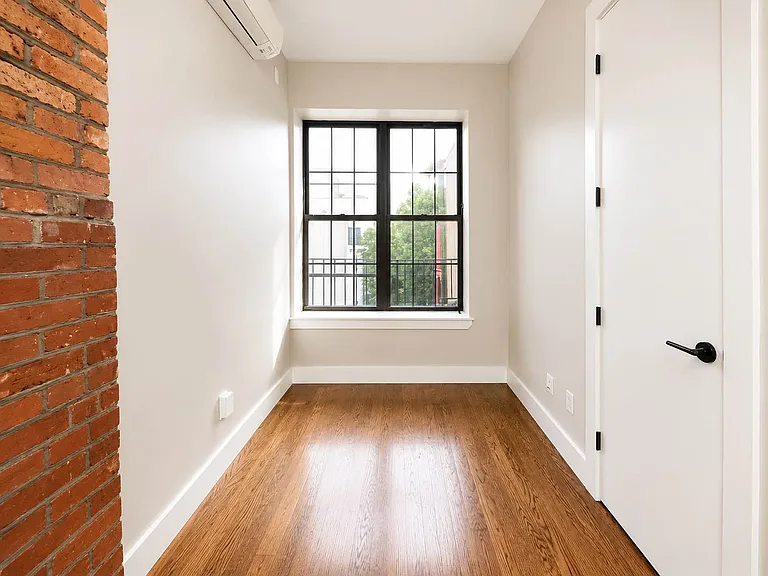 462 Central Ave #3B — Photo 4