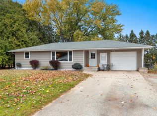 345 Wisconsin St, Oconto Falls, WI 54154