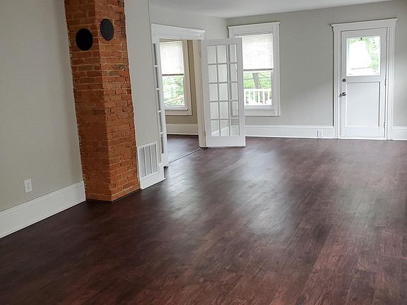 2nd image of 6615 Wakefield Ave