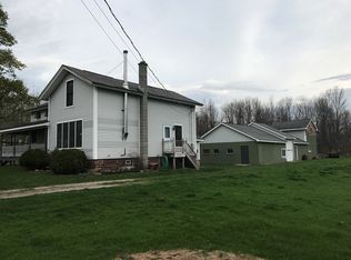 15704 Carr Rd, Kent, NY 14477