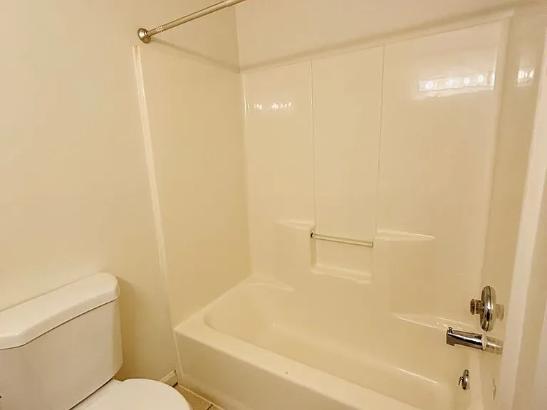 105 Majestic Dr — Photo 12