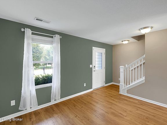 5th image of 11898 Trottingham Cir