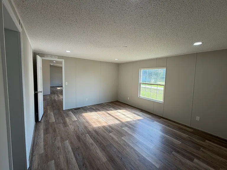 109 Corn Rd — Photo 11