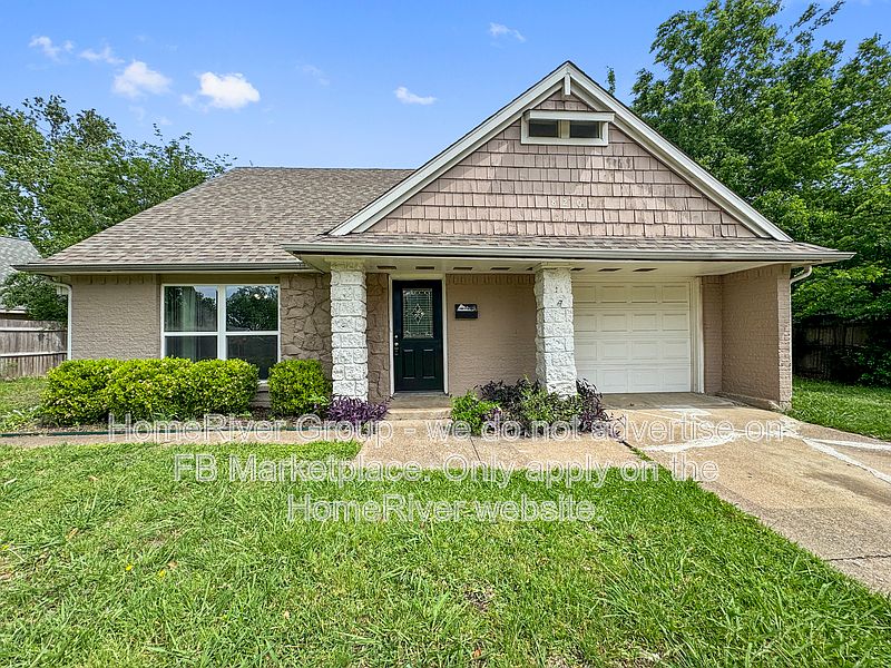 1st image of 820 Brentwood Ln