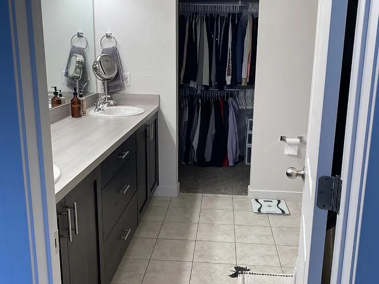 285 E 340 N — Photo 11