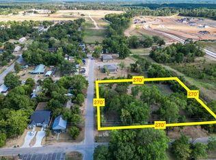 200 S Woodson St, Willis, TX 77378