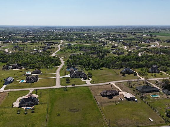 5th image of 433 Horseshoe Bnd