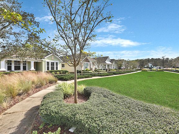 4th image of 12 Weston Cir