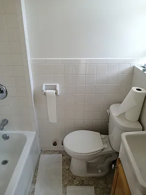 Rented by City Connections Realty | media 30