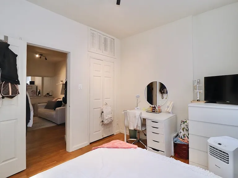 510 Adams St #2R — Photo 7