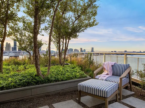 20 River Terrace image 18 of 26