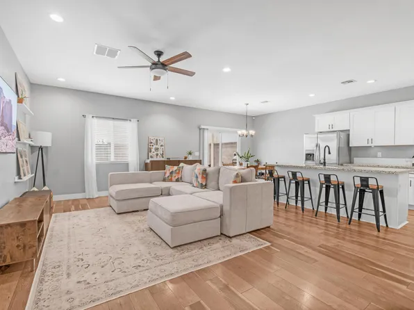 4931 S 11TH Place, Phoenix, AZ 85040