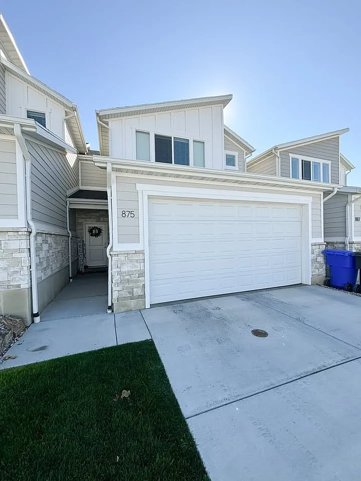 3 bed, 2.5 bath, 1530 sqft, $2,000 — Photo 1