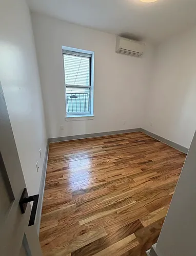 181 Baldwin Ave Photo 1