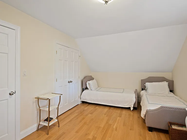 32 Floyd St — Photo 18