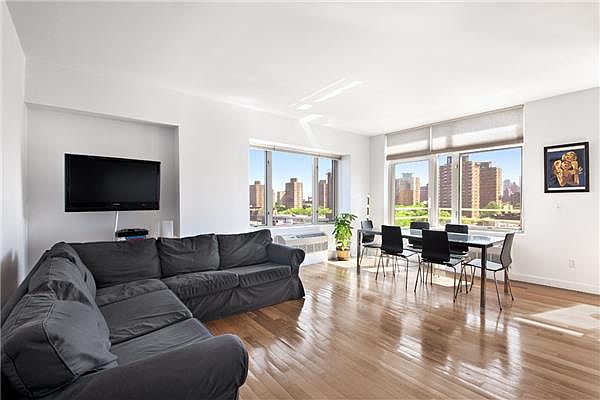 1st image of 161 E 110th St #8D