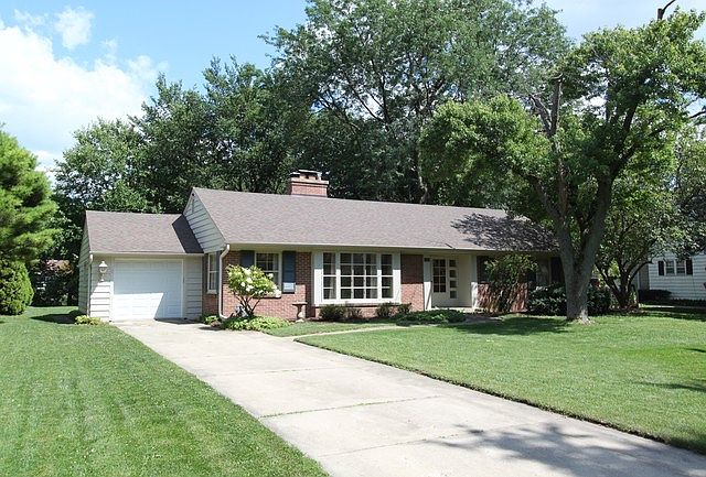 1st image of 122 S Glenwood Pl