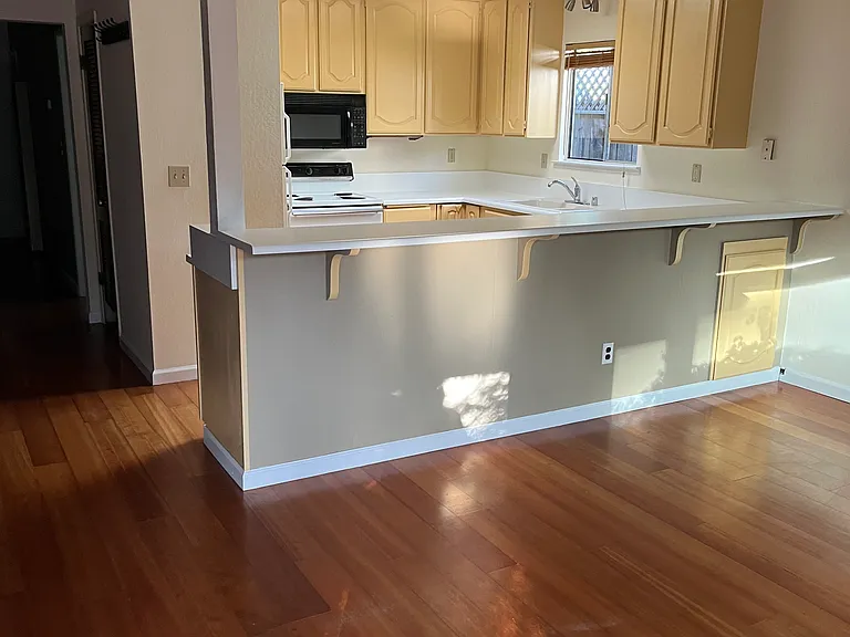 skylight, fresh paint, plenty of cabinet space, perfect for entertaining