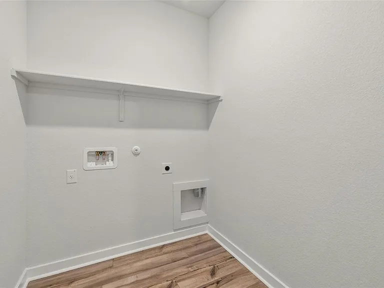 113 Shadow Oak Cv — Photo 35