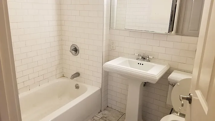 Rented by New York Residence | media 24