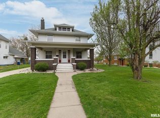 315 W Court St, Cambridge, IL