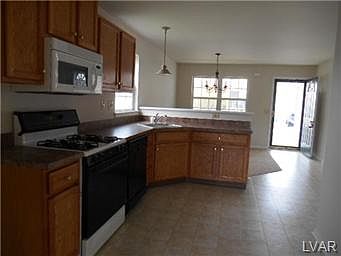 3rd image of 108 Michael Ct