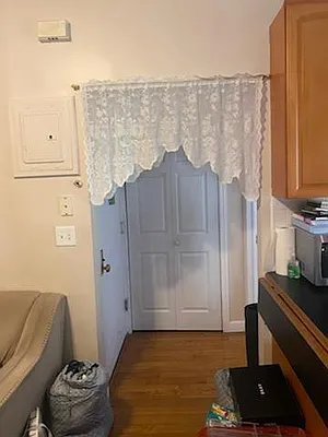 Rented by Amorelli Realty | media 9