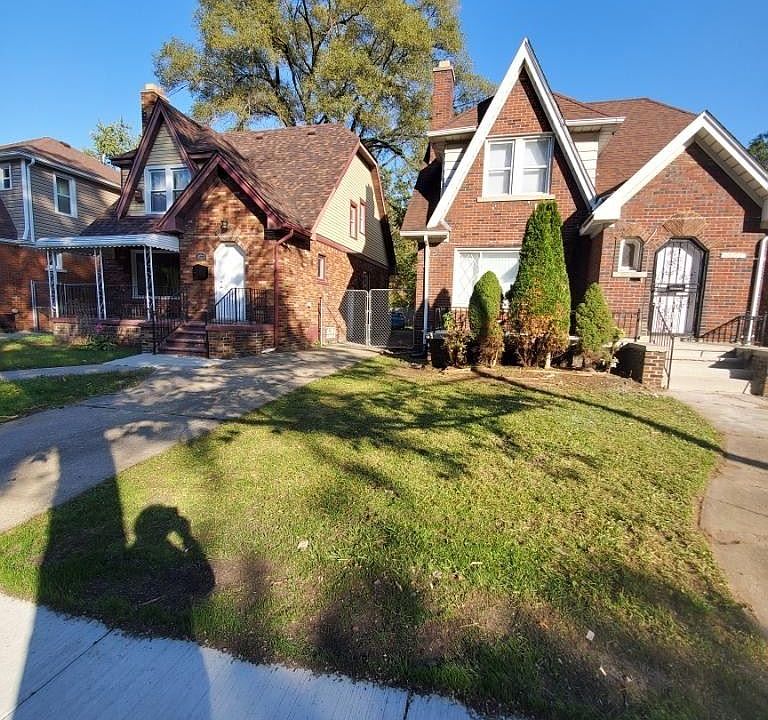 1st image of 16218 Roselawn St