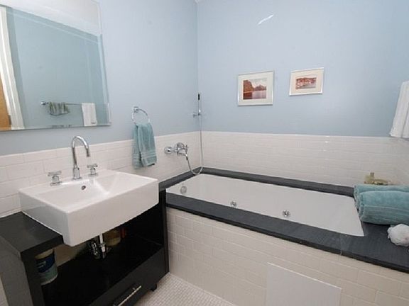 5th image of 110 Livingston St APT 12F